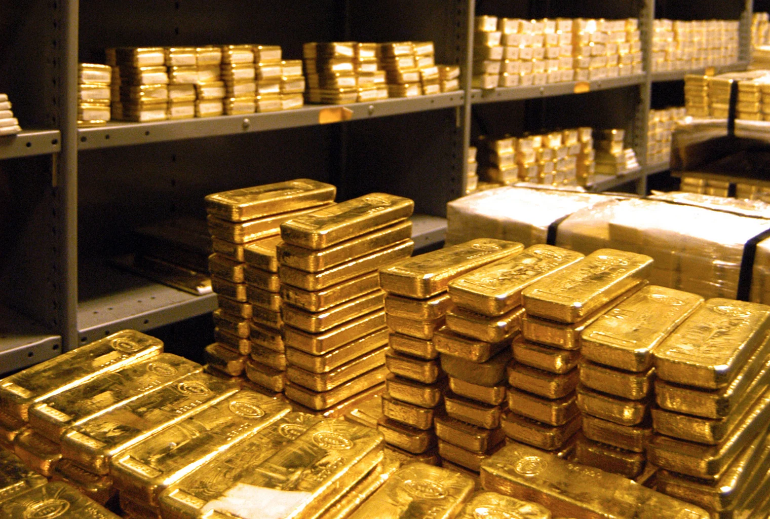 Central banks are buying gold in record amounts.